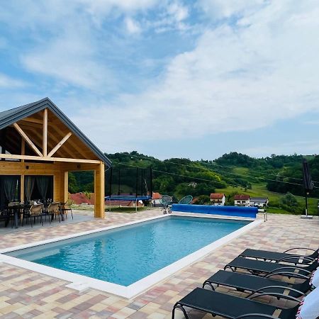 Holiday House Adamo Selno Zewnętrze zdjęcie