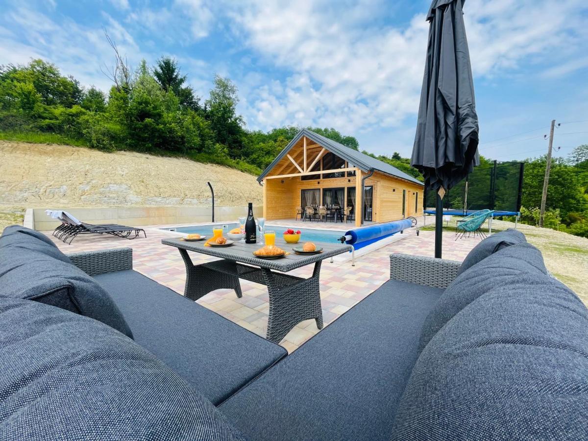 Holiday House Adamo Selno Zewnętrze zdjęcie