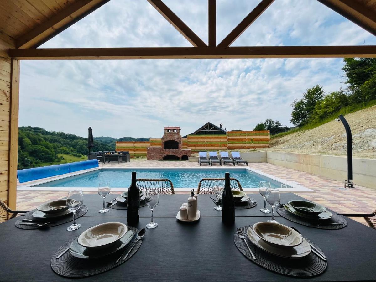 Holiday House Adamo Selno Zewnętrze zdjęcie