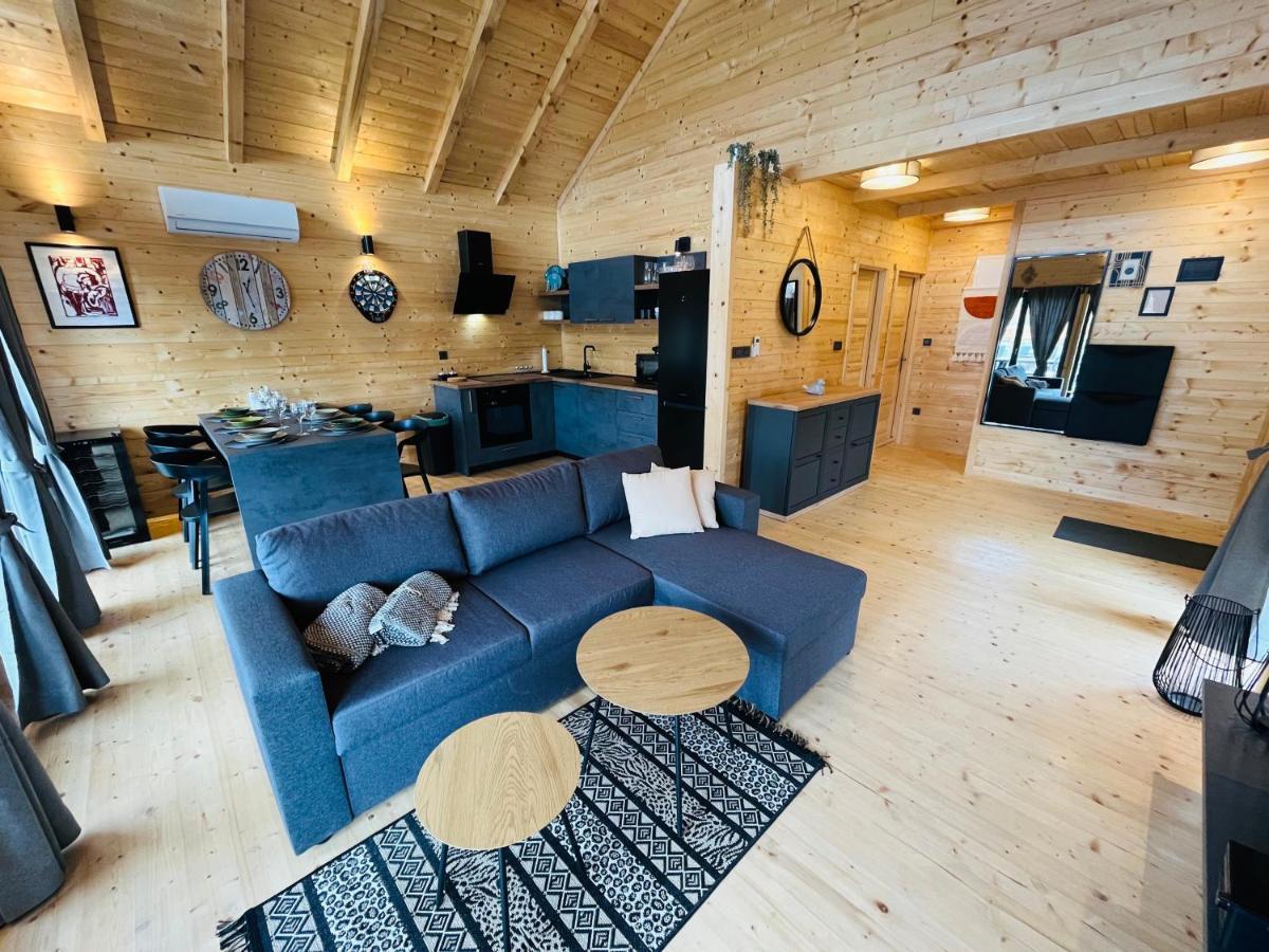 Holiday House Adamo Selno Zewnętrze zdjęcie