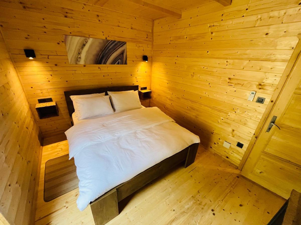 Holiday House Adamo Selno Zewnętrze zdjęcie