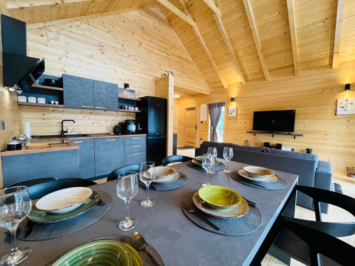 Holiday House Adamo Selno Zewnętrze zdjęcie