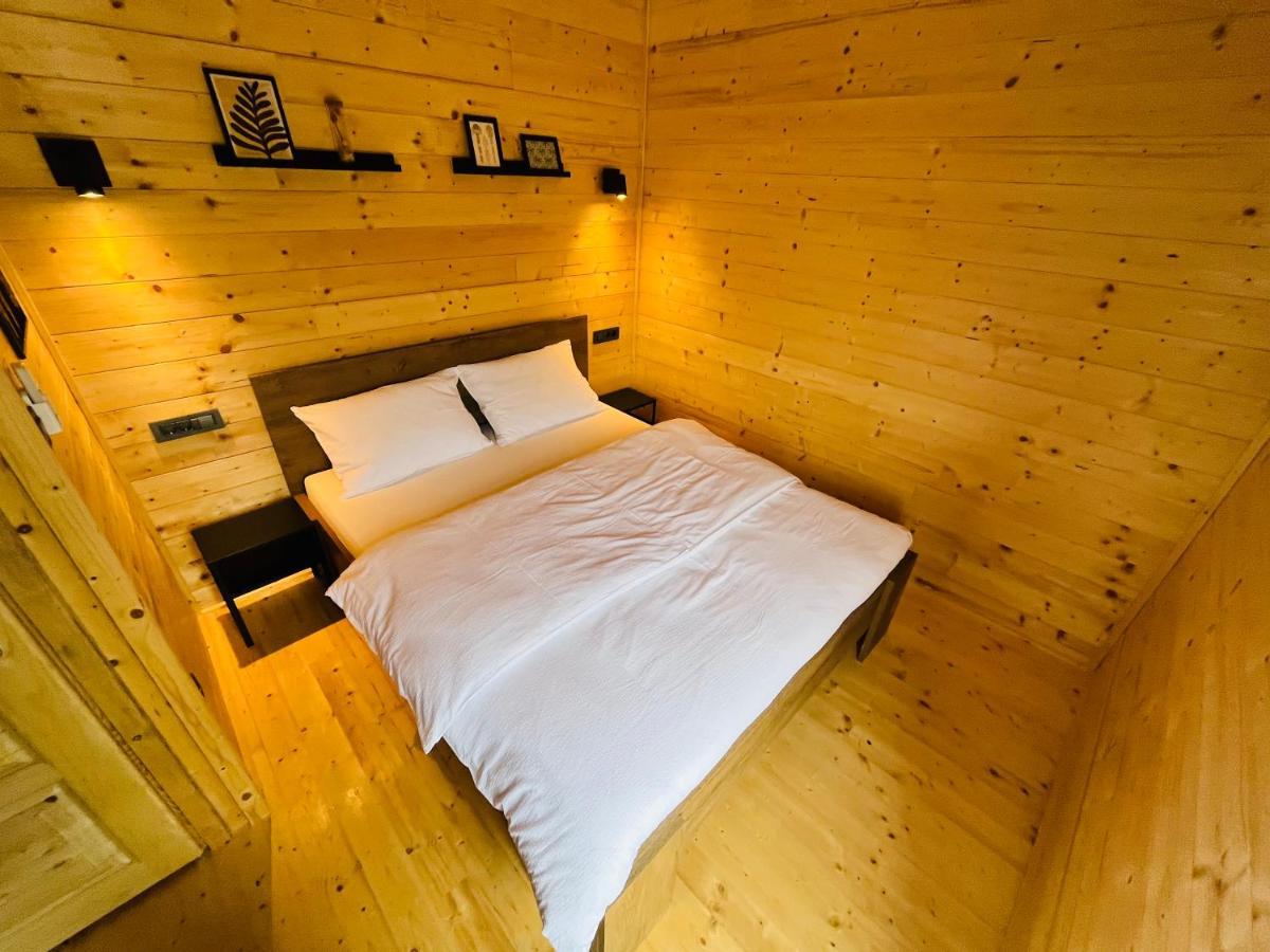 Holiday House Adamo Selno Zewnętrze zdjęcie